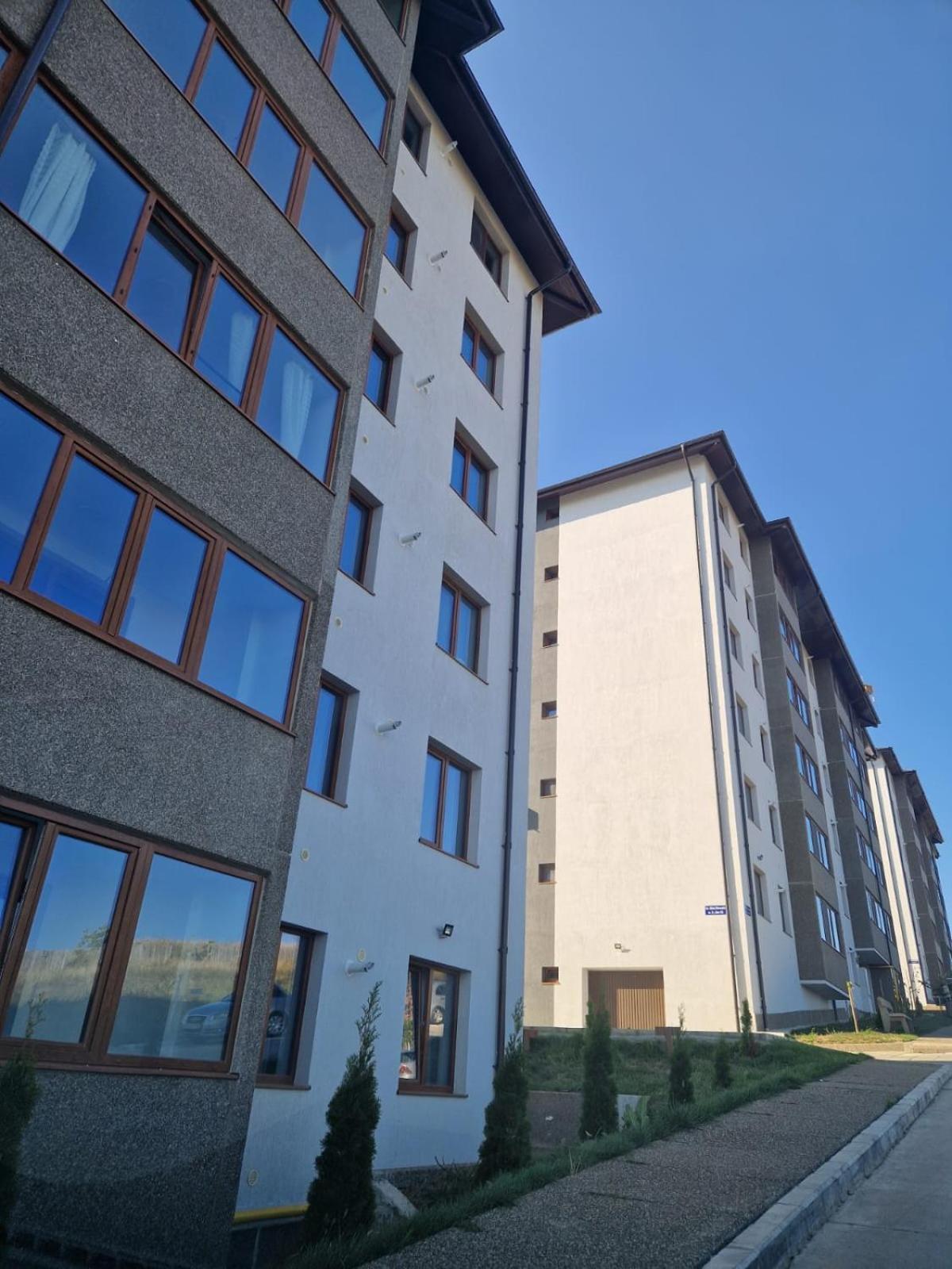 White Place Tei Piatra Neamţ Exterior foto